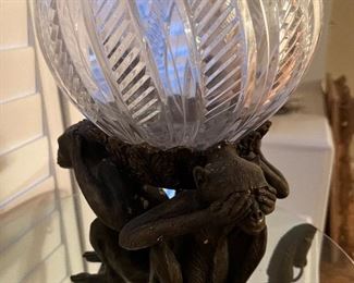 Monkey hear see speak - no evil brass crystal vase. 