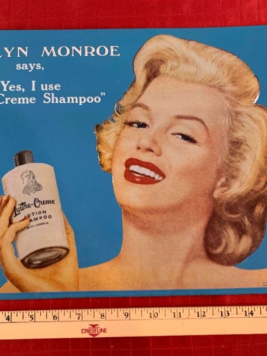 001 Marilyn Monroe Advertisement