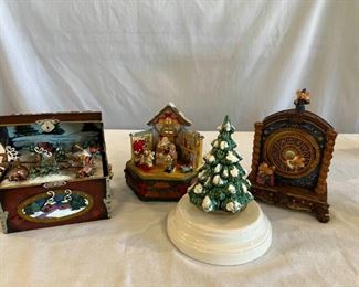 Christmas Scenes Tree