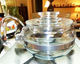 Vintage Pyrex Glass Tea Pot