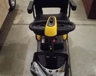 Buzz XLS around HD scooter, brand new but needs a battery