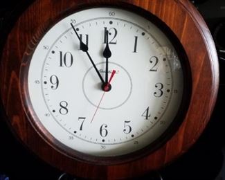 Round wooden clock