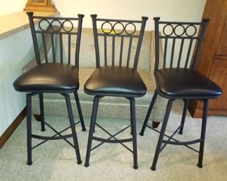 3 bar stools