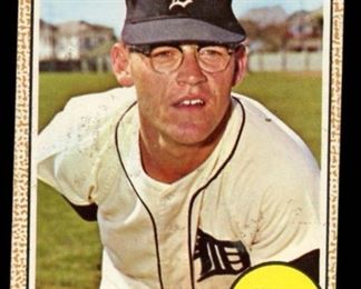 GOLF, TIGER, NICKLAUS, BOSTON, REDSOX, MLB, BASEBALL, ROOKIE, AUTO, BRUINS, VINTAGE, Topps, toys, collectables, trading cards, other sports, trading, cards, upper deck, UD, SP, SSP, #D, #, Prizm, NBA, mosaic, hoops, basketball, chrome, panini, rookies, FLEER, SKYBOX, METAL, 1/1, SIGNED,  Megabox, blaster, box, hanger, vintage packs, GRADED, PSA, BGS, SGC, BBCE, CGC, 10, PSA10, ROOKIE AUTO, wax, sealed wax, rated rookie, autograph, chase, prestige, select, optic, obsidian, classics, Elway, chrome, Donruss, BRADY, GRETZKY, AARON, MANTLE, MAYS, WILLIE, RUTH, BABE, JACKSON, NOLAN, CAL, GRIFFEY, FOOTBALL, HOCKEY, HOF, DEBUT, TICKET,  mosaic, parallel, numbered, auto relic, McDavid, Matthews Patch, Lemieux, Young guns, Burrow, Jackson, TUA, John, Allen, NM, EX, RAW, SLAB, BOX, SEALED, UNOPENED, FACTORY, SET, UPDATE, TRADED, Twins, METS, BRAVES, YANKEES, 49ERS, NEW ENGLAND, CHAMPIONSHIP, SUPER BOWL, STANLEY CUP, ORR, WILLIAMS, SHARP, MINT, Tatis, Acuna, Red sox, Hurts, STAFFORD, WILSON, Eagle