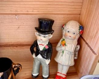 Antique and vintage wedding cake toppers