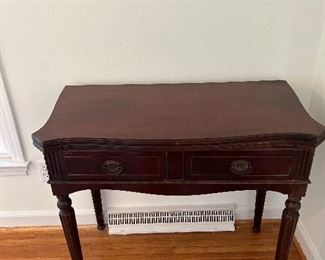 Vintage/Antique  Tilt Top Table
