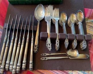 Silver plated flatware set