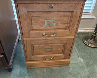 Oak 2 drawer file cabinet