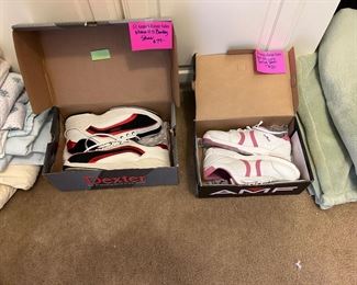 Bowling shoes, mens and womens