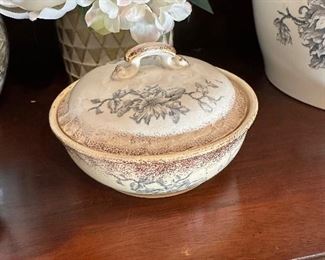 Antique ironstone toiletry set 