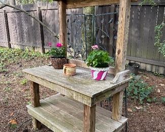 Gardening bench 