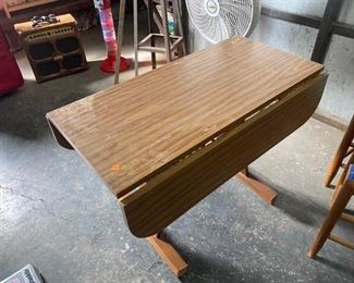drop leaf table 