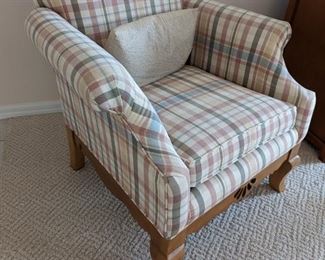 Bassett accent chair $165