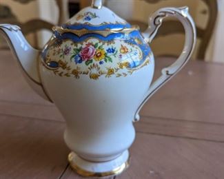 Pompadour Paragon, China