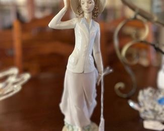 lladro figurine