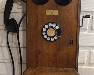 Working antique telephone