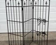 Wrought Iron Tri-Folding Garden Trellis