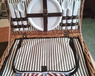 Picnic basket with All new picnic items