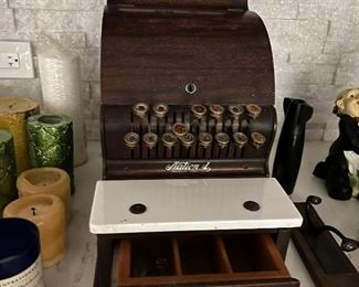 Antique National Cash Register NCR Model 711