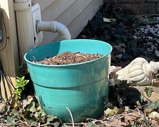 Ceramic planter