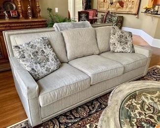 King Hickory 90" Sofa 