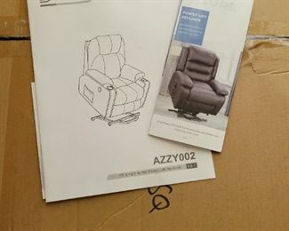 Lift chair, new in 2 boxes