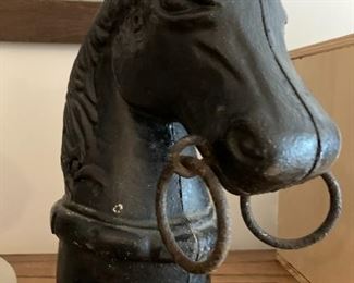 Horse head hitching post 