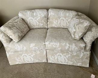 Sherrill small couchseat