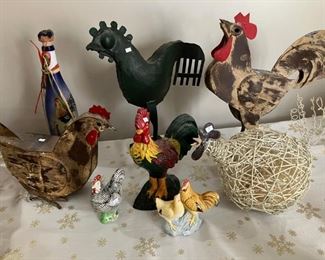 Rooster and chicken decor items