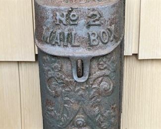 Cast iron mailbox