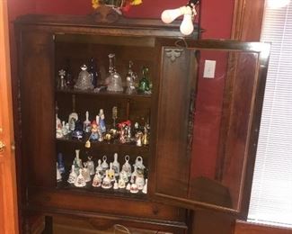 Items Located In The Dining Room