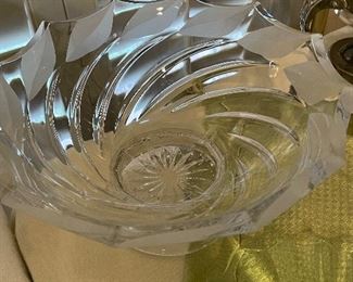crystal bowl   very swirly 