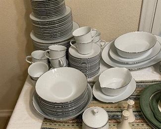  fine china  set -by noritake  REINA  PATTERN 