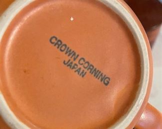 crown corning pour spout- little pitcher 