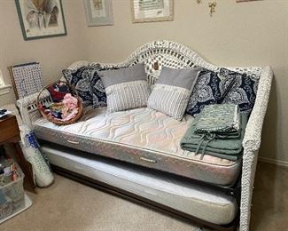 white wicker day bed w/ trundle  