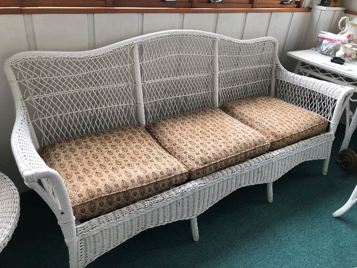 Lovely White Wicker long Settee