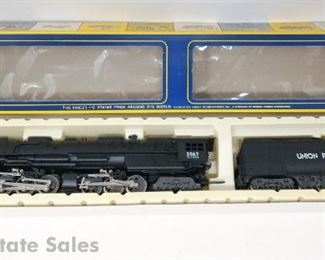 AHM 4-6-6-4 Challenger #3967 5113-02 Union Pacific HO Scale Steam Locomotive in Original Box