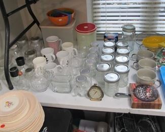 LOTS OF CUTE AND USEFUL KITCHEN ITEMS, BARELY USED. 