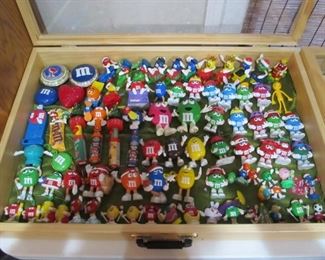 AMAZING COLLECTION OF M&M COLLECTIBLES - VINTAGE