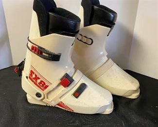 Salomon SX81 Ski Boots