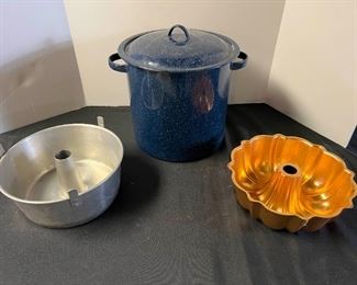 Cake Pans And Canning Pot