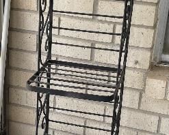 $95 
Garden tower iron plant or bakers rack 11x11x60
