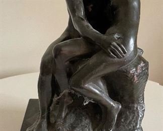 $100 The Lovers Sculpture 