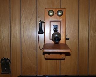 Reproduction phone