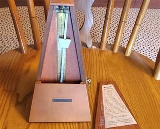 1 of 3 Pictures - Vintage Seth Thomas Metronome