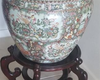 Large Asian pot with stand