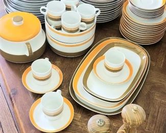 70's mix and match dishware