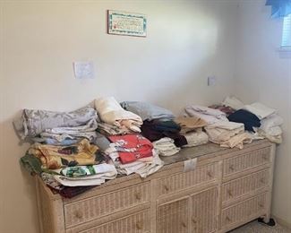 table cloths - round, rectangle and square