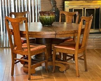 Mission style oak table & chairs