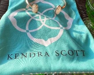New Kendra Scott cuff bracelet with white jersey stones